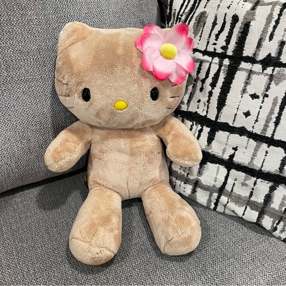 BUILD A BEAR | HELLO KITTY tropical sunkissed tan w/original bow - 07’ release - Picture 1 of 16